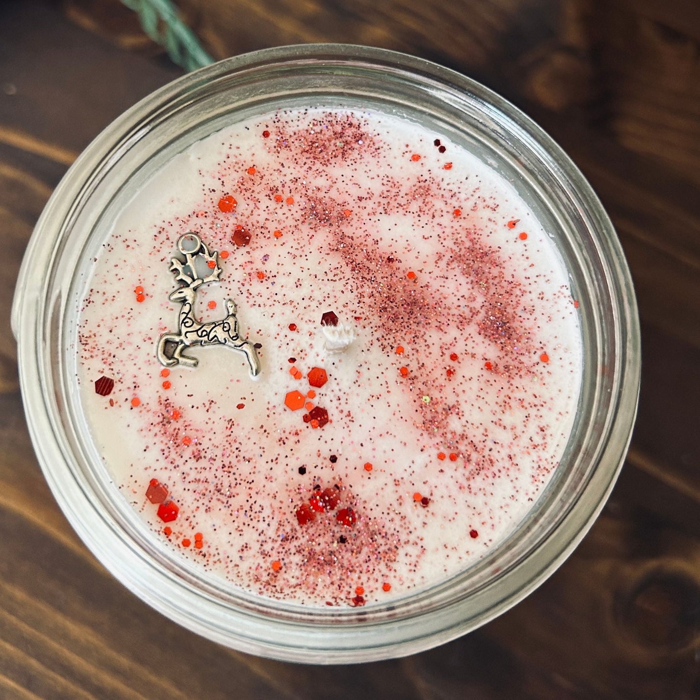 16oz Winter Candle Apple Candle Cesarah's Spooky Shop