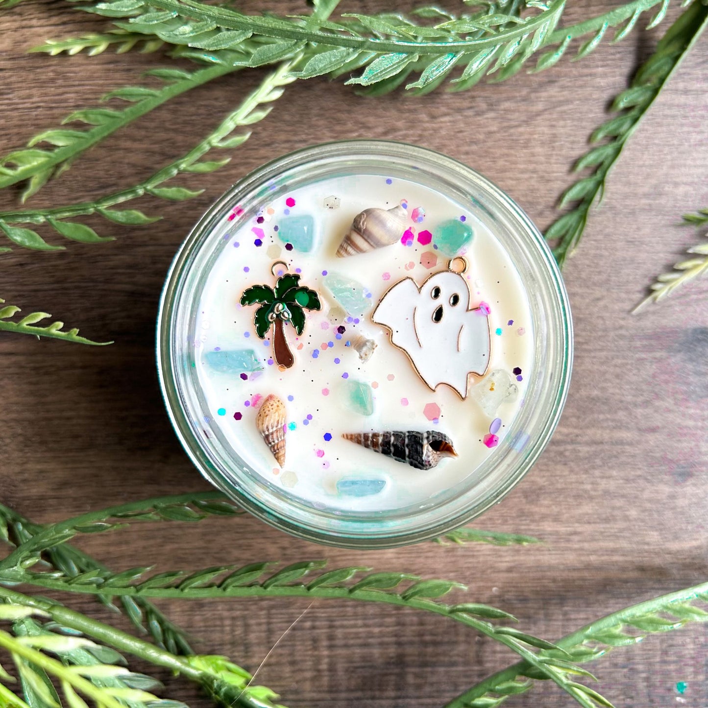 Ghostly Beach Day Candle (Pineapple, Blueberries, & Coconut) Cesarah's Spooky Shop