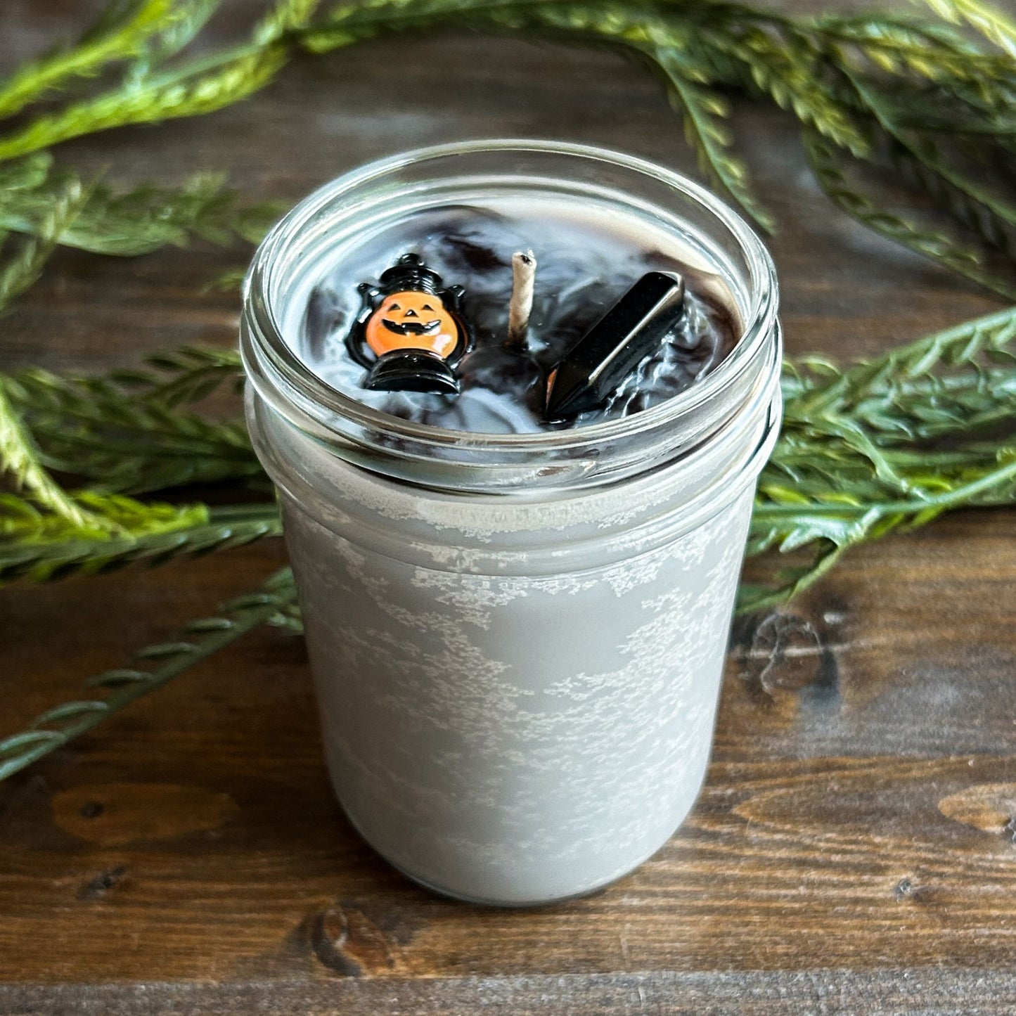 Haunted Hollows Candle (Brown Sugar Maple & Cinnamon Pumpkin)