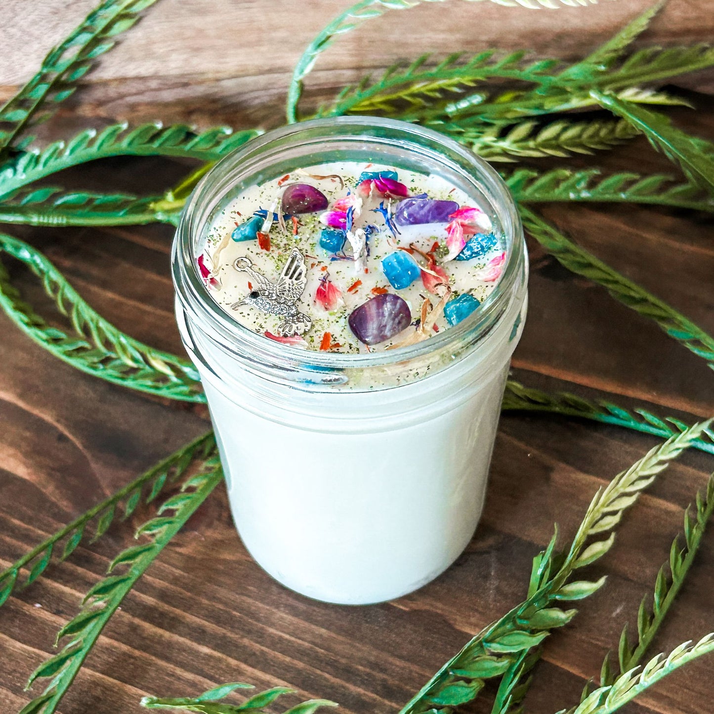 Hummingbird Haven Candle (Rose & Gardenia)