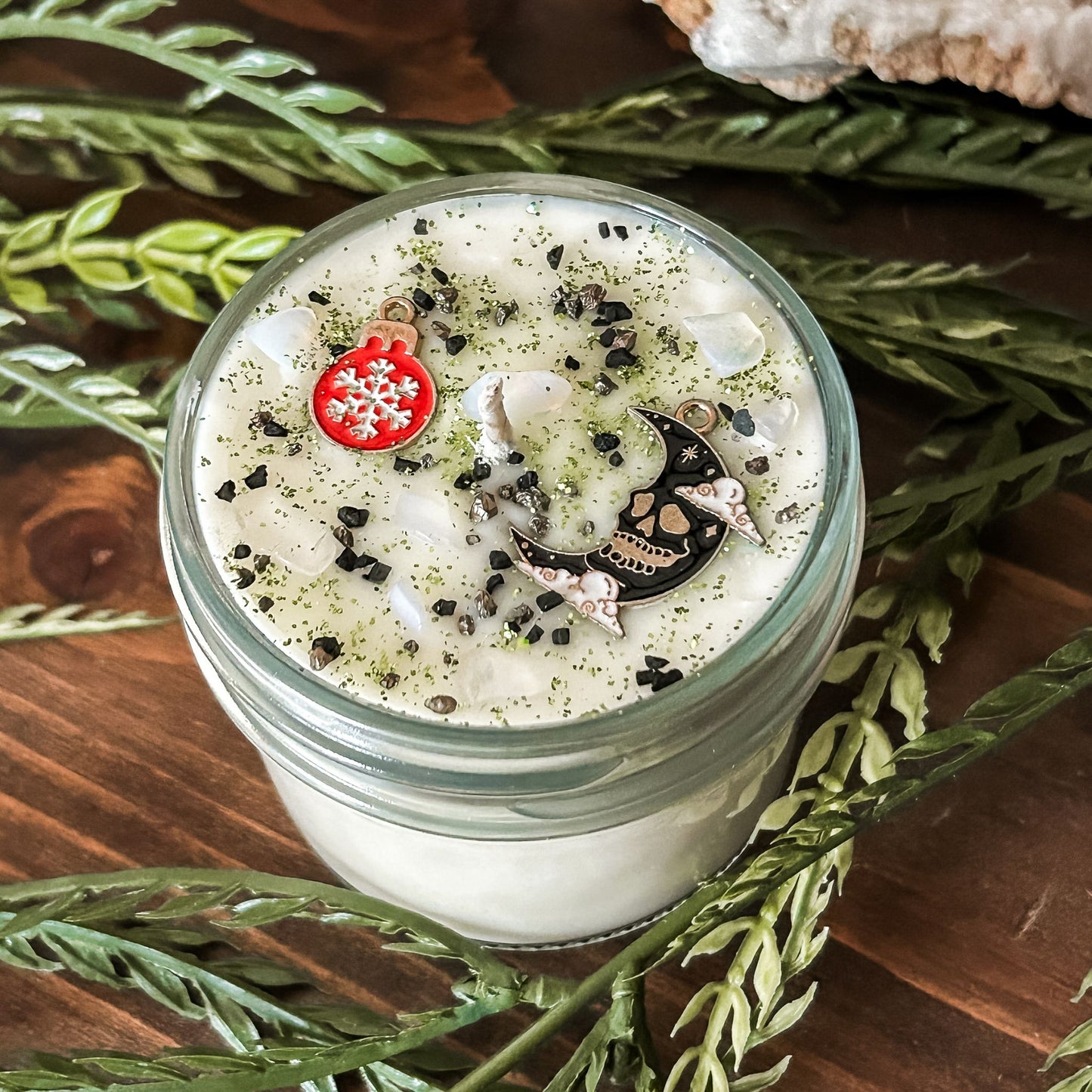 4oz Season's Creepings Candle (Gingerbread Cookies)