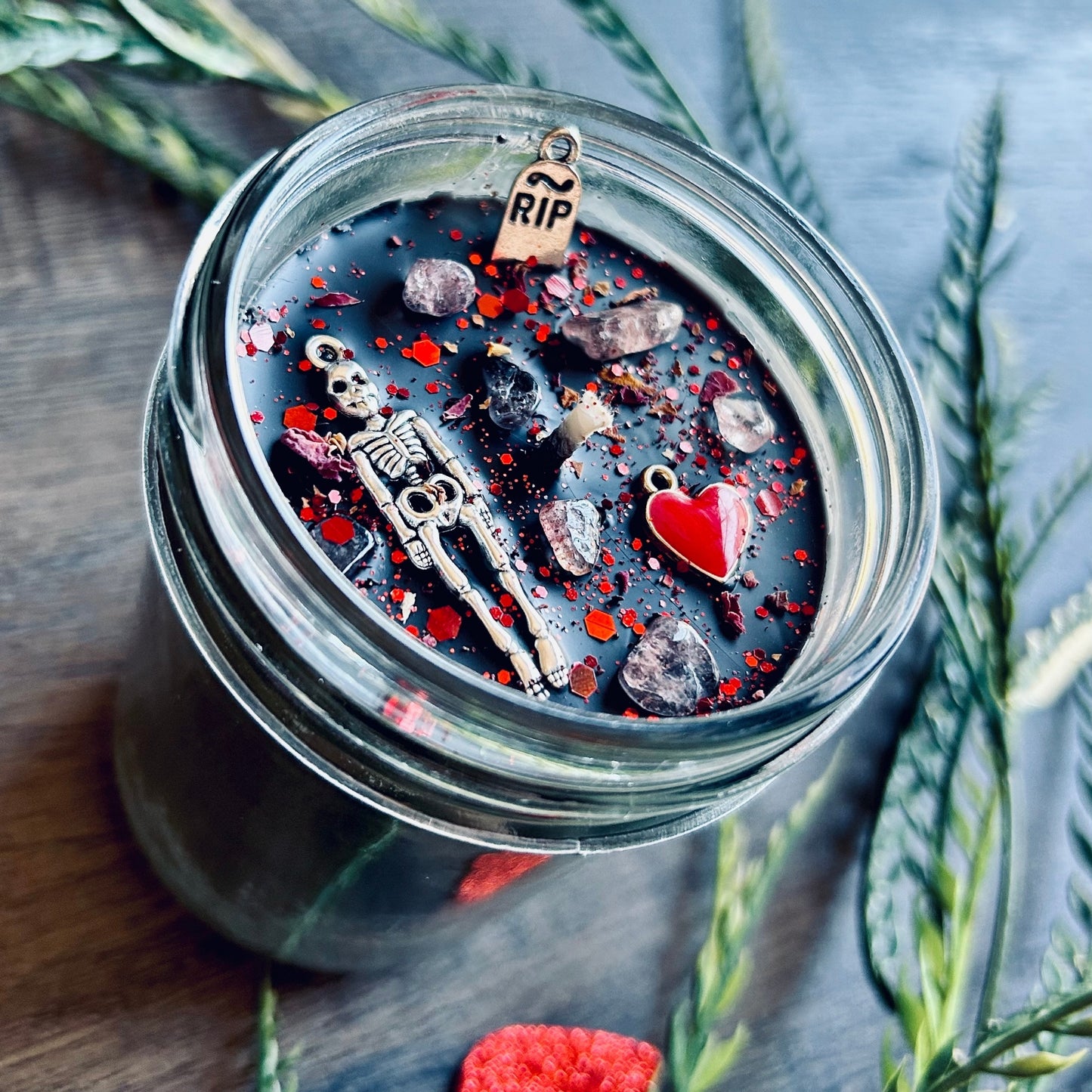 Spooky Valentine Candle (Rose Petals)